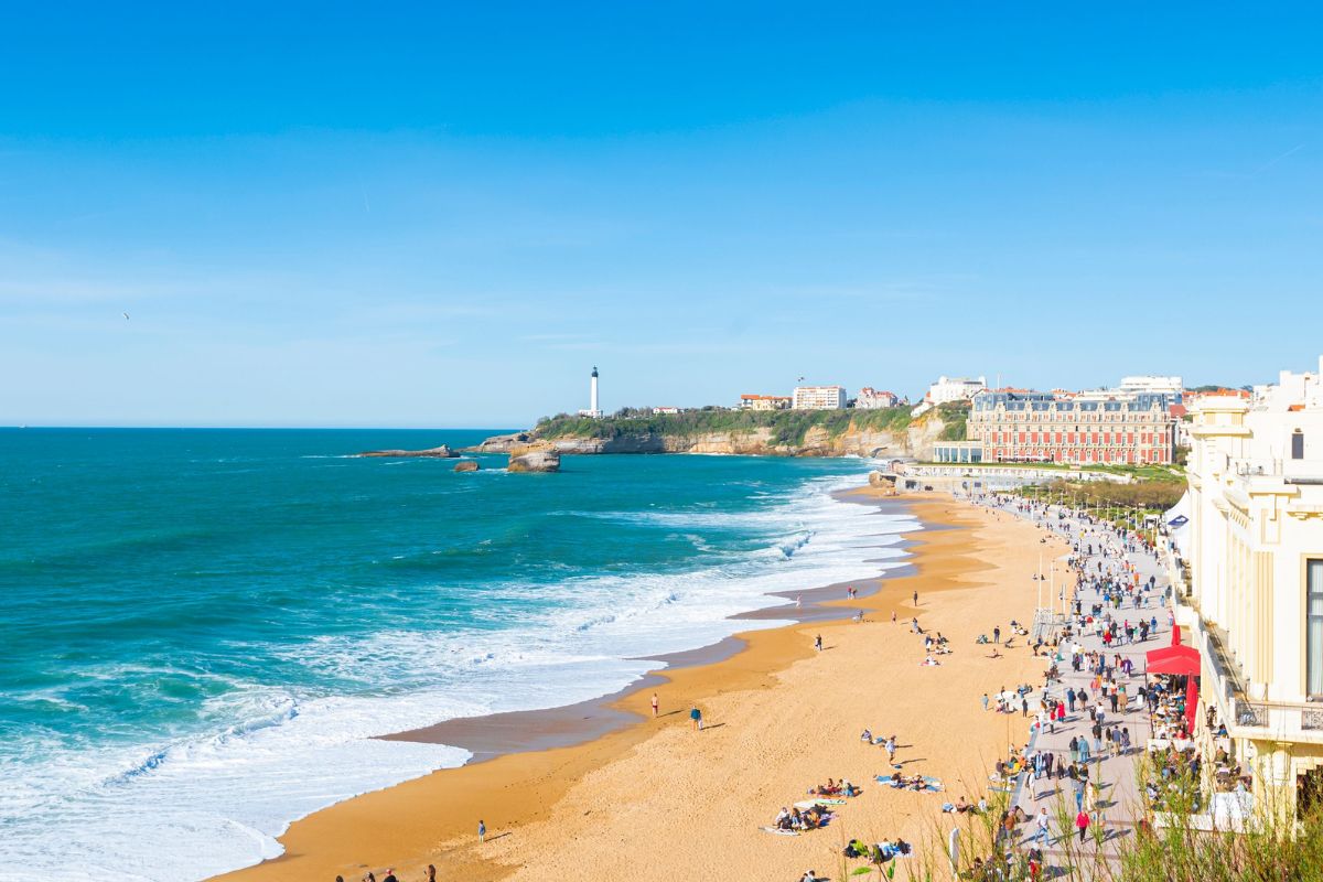 Grande ville française en bord de mer : top 7