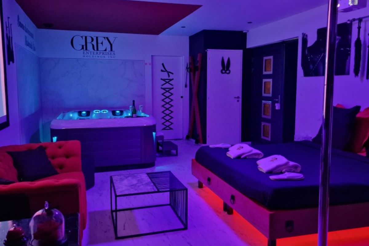 Chambre 50 nuances de Grey en Normandie