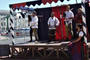 L’ambiance familiale et conviviale qui fait le succès de la fête de la mer à Saint-Valery-en-Caux